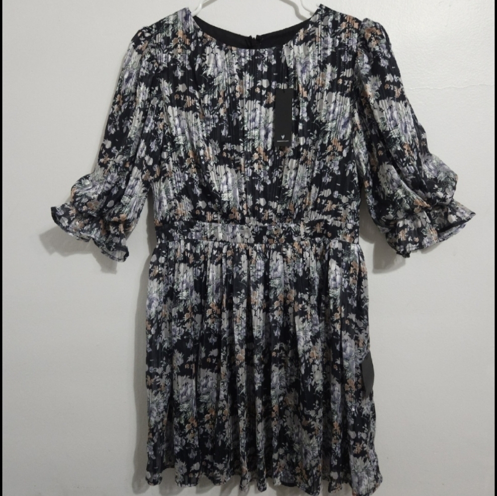 Lulus Floral Print Skater Mini Dress (L) NWT!